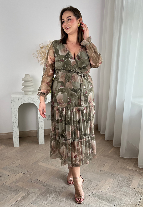 JANET SUKIENKA Z KOPERTOWYM DEKOLTEM PLUS SIZE MIDI W KWIATY. OLIWKOWO/BEŻOWA 01 - włoski zdjęcie 2