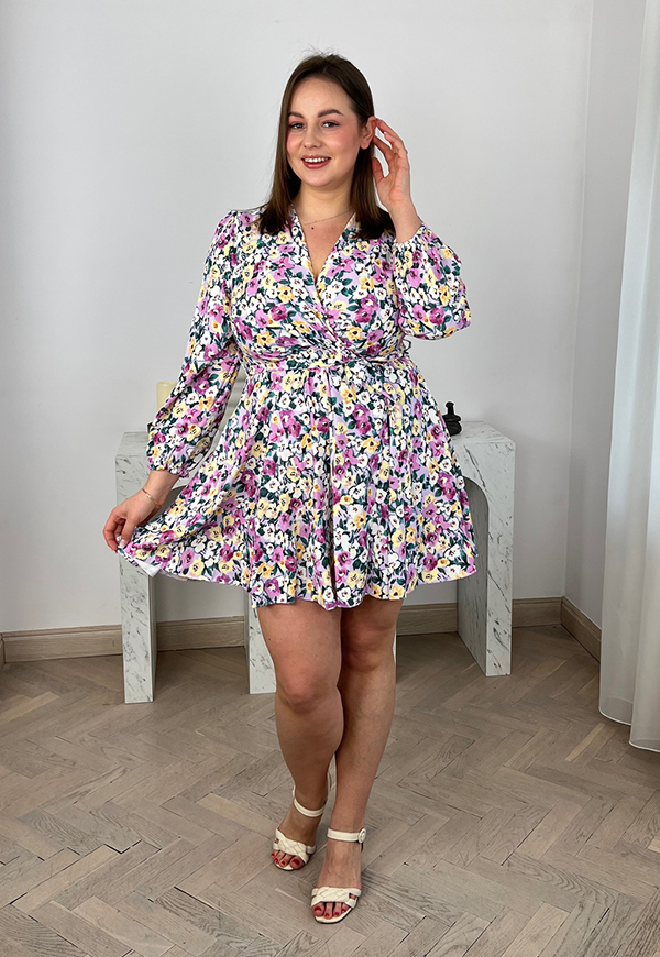 PEONY II SUKIENKA PLUS SIZE PRZED KOLANO Z DŁUGIM RĘKAWEM W BRATKI. LILA 10 - włoski zdjęcie 4