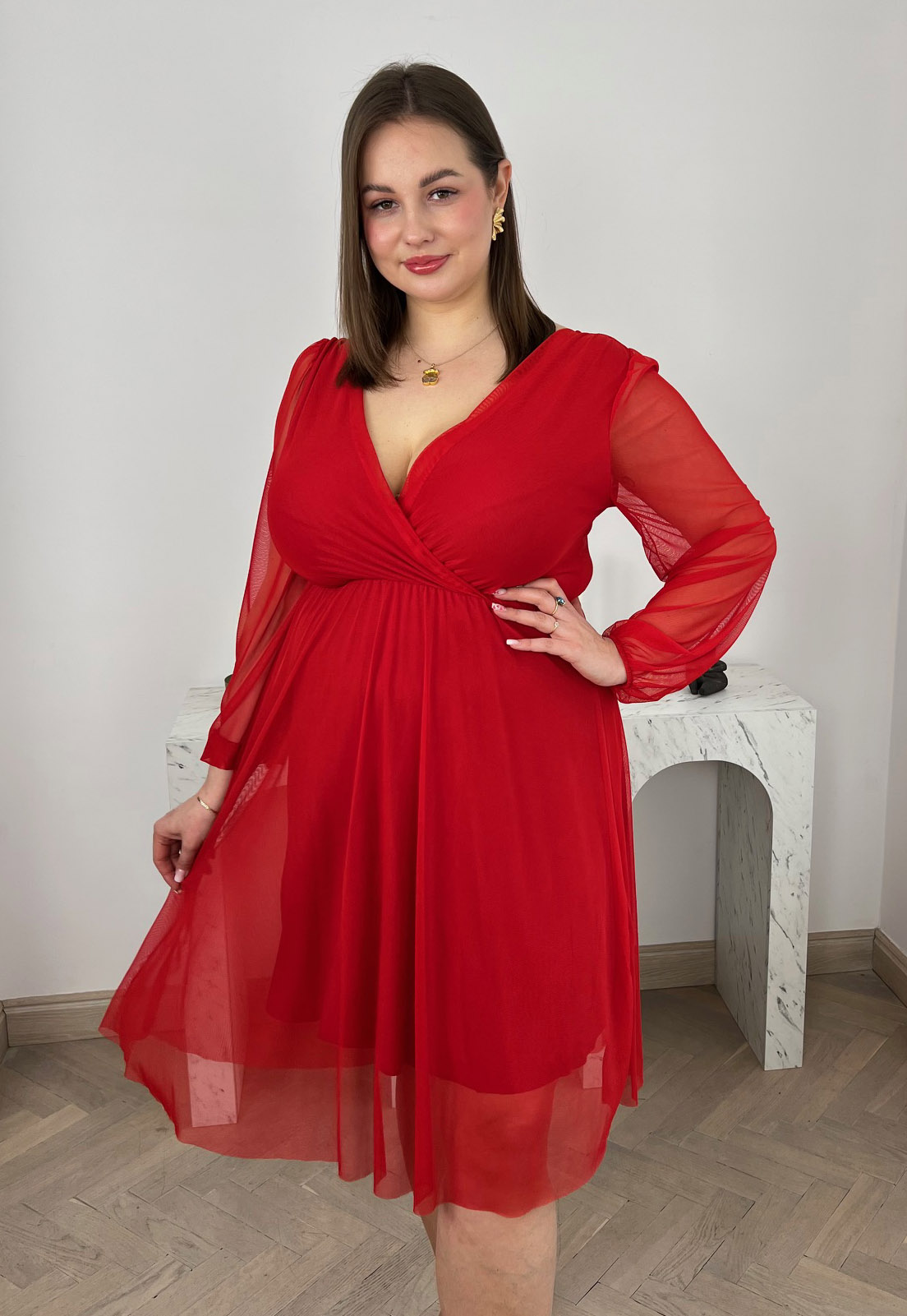 ESTER SUKIENKA PLUS SIZE PRZED KOLANO Z SIATECZKI. CZERWONA 01 - włoski zdjęcie 4