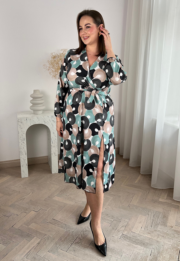 CARMEN  SUKIENKA PLUS SIZE KOPERTOWA MIDI W GEOMETRYCZNE WZORY. MIĘTOWO/CZARNA 30 - włoski zdjęcie 3