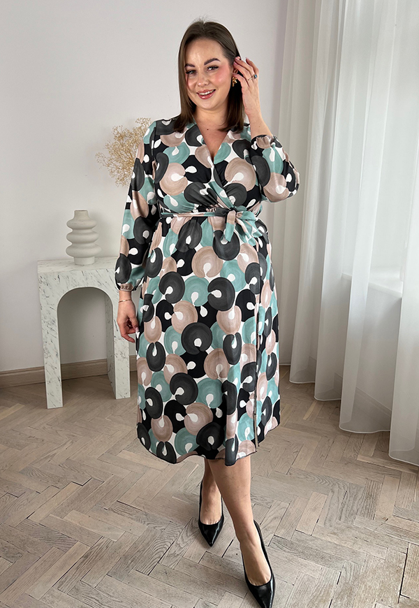 CARMEN  SUKIENKA PLUS SIZE KOPERTOWA MIDI W GEOMETRYCZNE WZORY. MIĘTOWO/CZARNA 30 - włoski zdjęcie 4