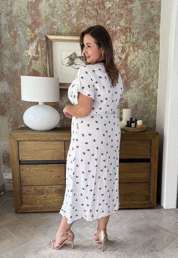 XENIA SUKIENKA MUŚLINOWA PLUS SIZE MAXI W WISIENKI. BIAŁA 02 - włoski zdjęcie 4