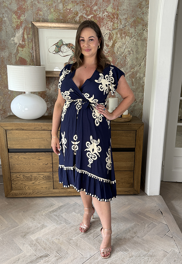 AURORA SUKIENKA Z WISKOZY MIDI PLUS SIZE WE WZORY. GRANATOWO/KREMOWA 01 - włoski zdjęcie 4