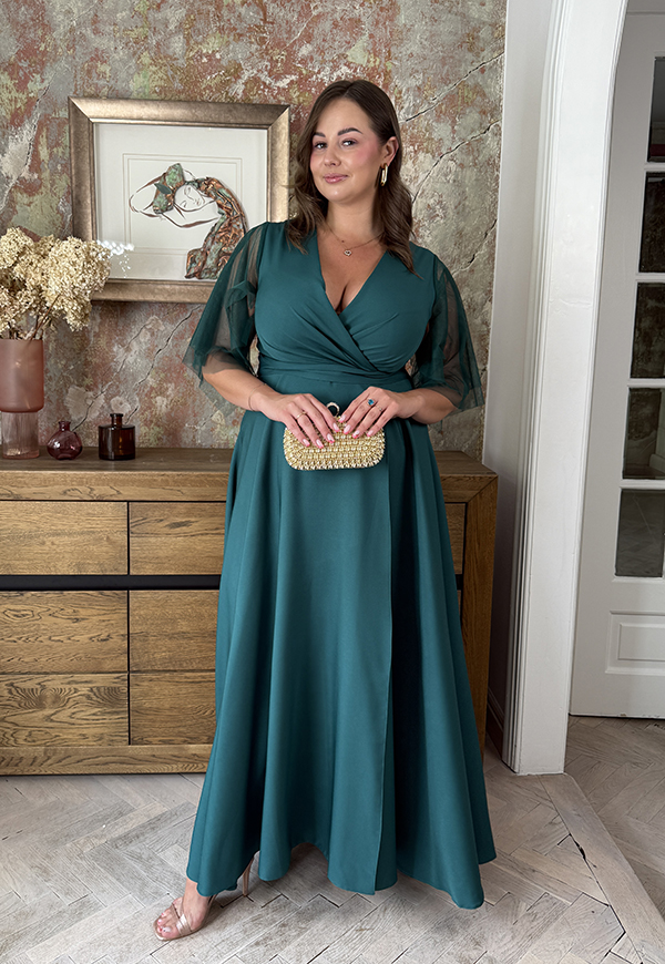 EVELYN DŁUGA SUKIENKA PLUS SIZE Z OZDOBNYMI RĘKAWAMI TIULOWYMI. BUTELKOWA ZIELEŃ 03 - produkt polski zdjęcie 4