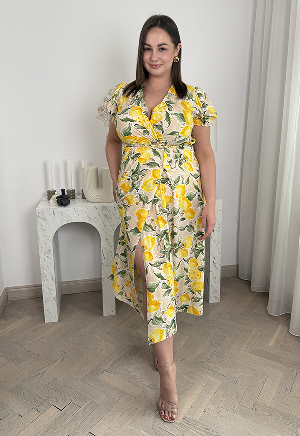ZUZANNA SUKIENKA MIDI Z WISKOZY PLUS SIZE Z KRÓTKIM RĘKAWEM W CTYNKI. BEŻOWO/ŻÓŁTA 03 - włoski zdjęcie 4