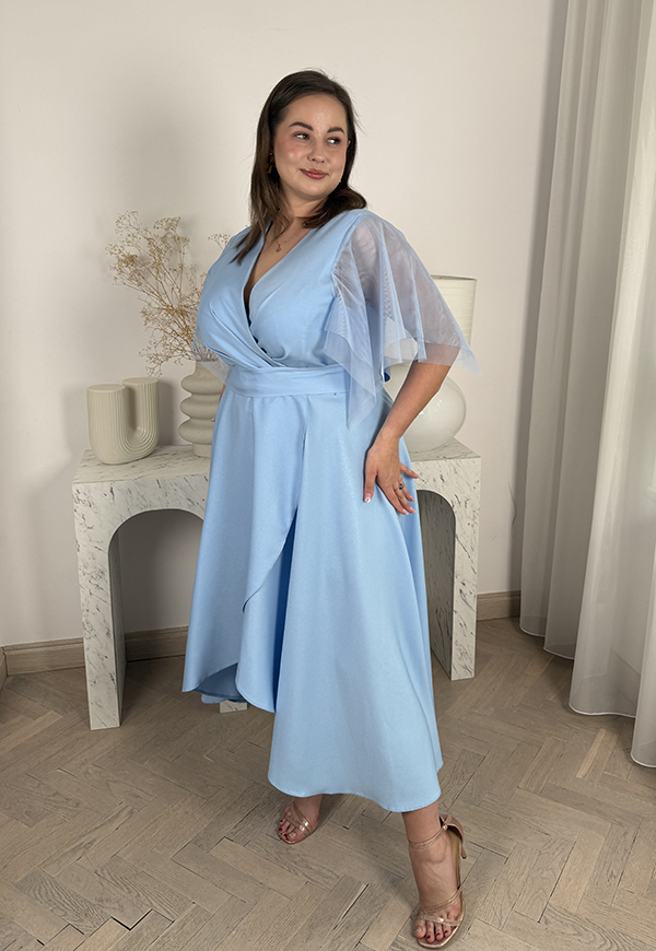 ELLA SUKIENKA BŁYSZCZĄCA PLUS SIZE Z OZDOBNYMI RĘKAWAMI TIULOWYMI. BŁĘKITNA 02 - produkt polski zdjęcie 3
