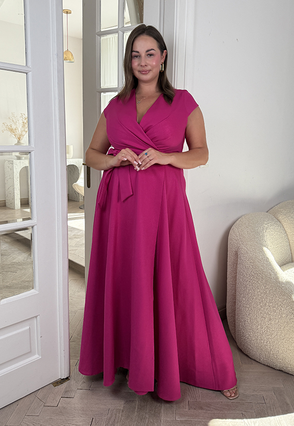 NATALII DŁUGA ROZKLOSZOWANA SUKIENKA PLUS SIZE Z BŁYSZCZĄCEJ TKANINY. MAGENTA 02 - produkt polski zdjęcie 4