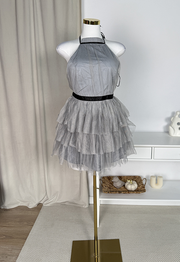 WYPRZEDAŻ SUKIENKA WIECZOROWA ROZKLOSZOWANA MINI Z TIULU SZARA 10 - produkt polski zdjęcie 1