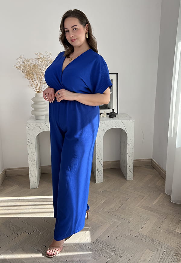 VALENCIA KOMBINEZON POWIĘKSZONY PLUS SIZE Z PASKIEM I DŁUGIMI NOGAWKAMI. CHABER 01
