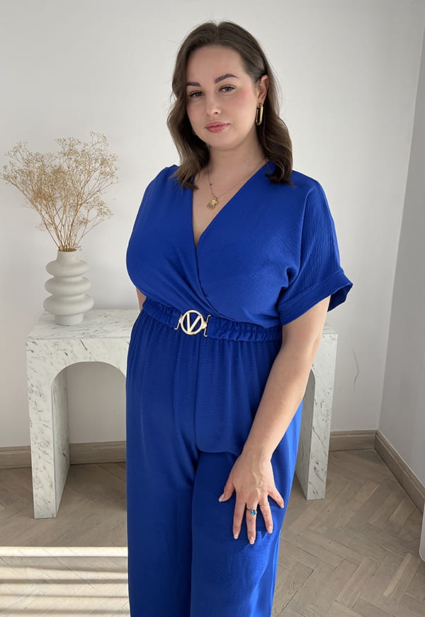 VALENCIA KOMBINEZON POWIĘKSZONY PLUS SIZE Z PASKIEM I DŁUGIMI NOGAWKAMI. CHABER 01