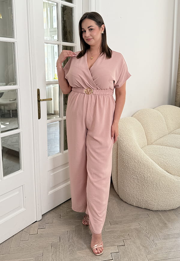 VALENCIA KOMBINEZON POWIĘKSZONY PLUS SIZE Z PASKIEM I DŁUGIMI NOGAWKAMI. PUDROWY RÓŻ 05